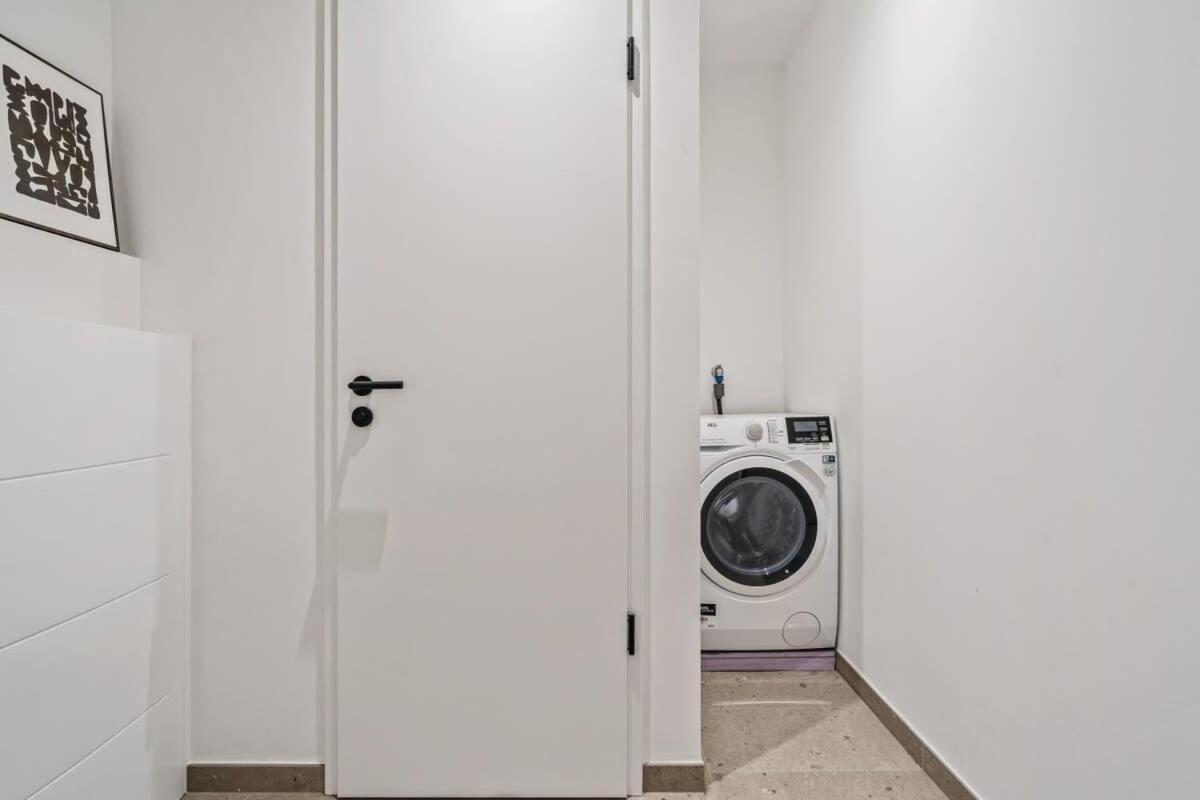 Luxurious 2Br Apt With Balcony In Luxembourg Daire Dış mekan fotoğraf